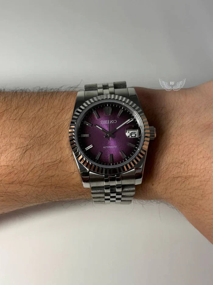 عباية مينا بنفسجية مزخرفة – لمسة أنيقة وفريدة